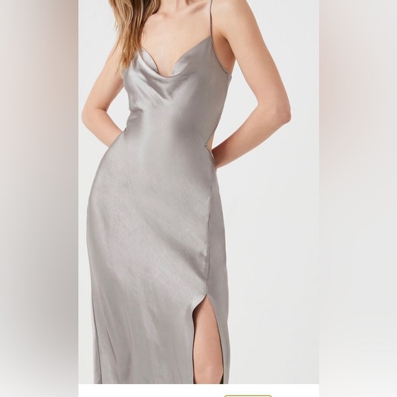 Forever 21 Satin MIDI Dress - Picture 4 of 10